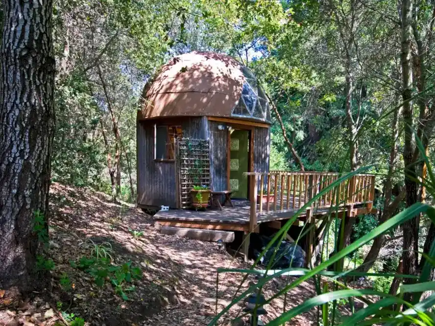 Mushroom Dome Cabin in California