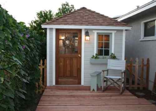Cozy Garden Cottage